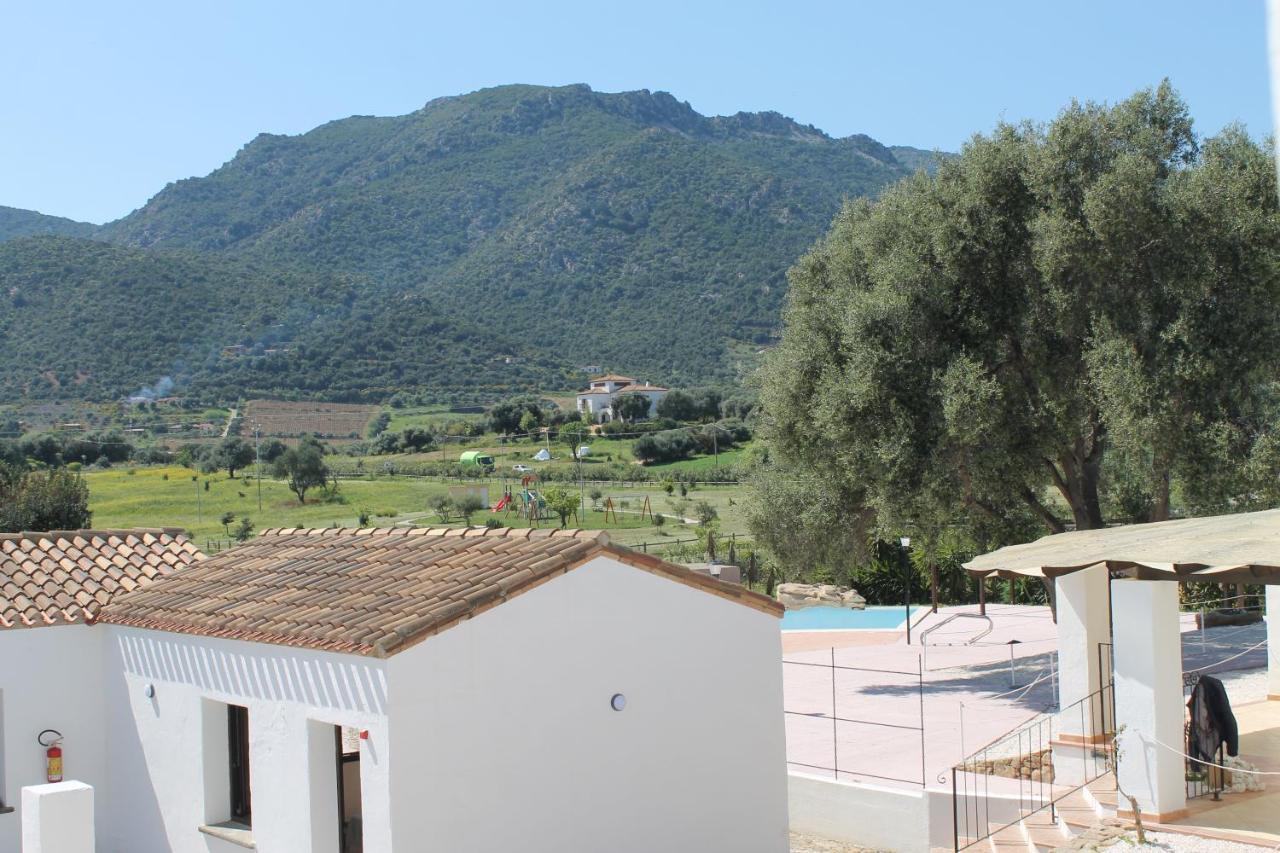 Cort'E Nastasj Hotel Tertenia Exterior photo