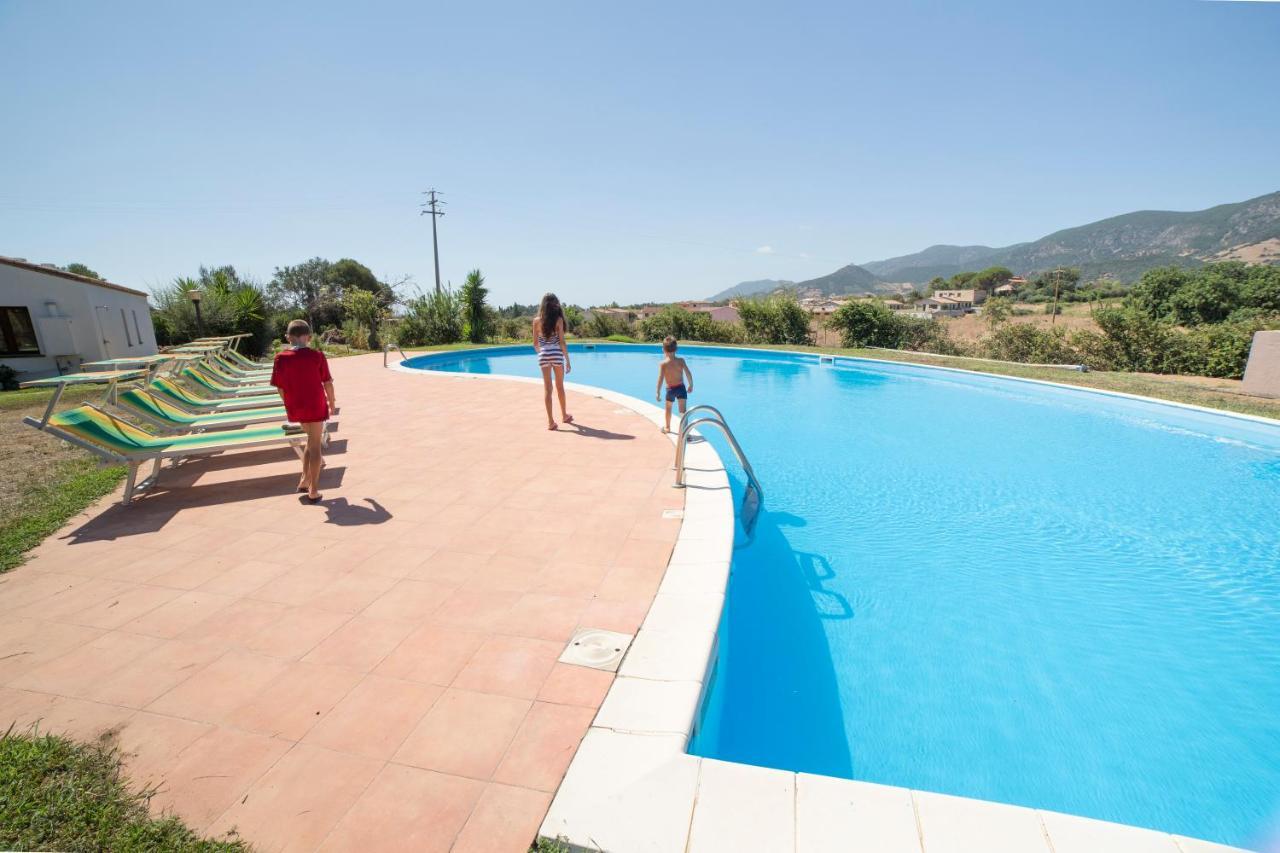 Cort'E Nastasj Hotel Tertenia Exterior photo
